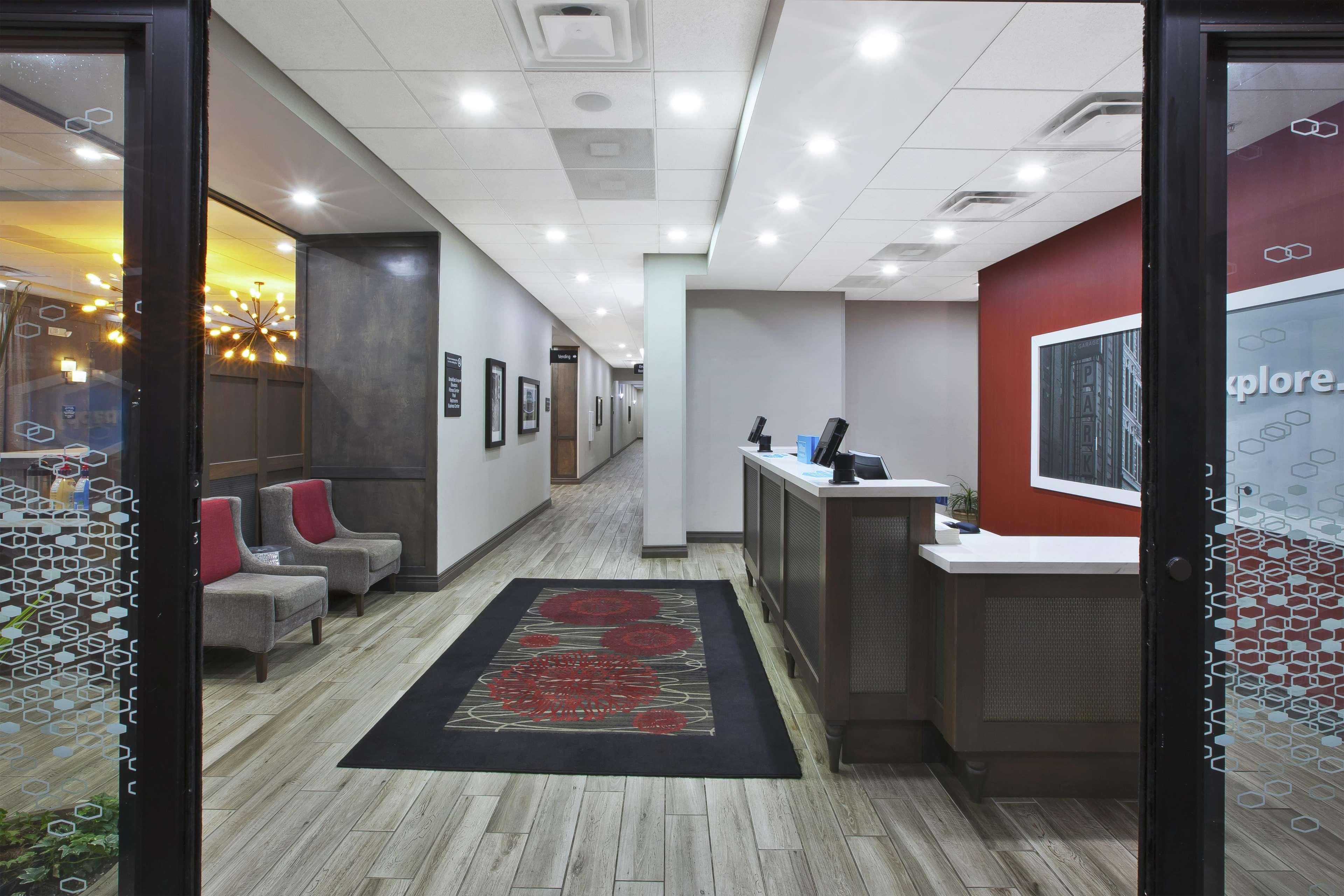 Hampton Inn By Hilton Detroit Dearborn, Mi Exterior photo