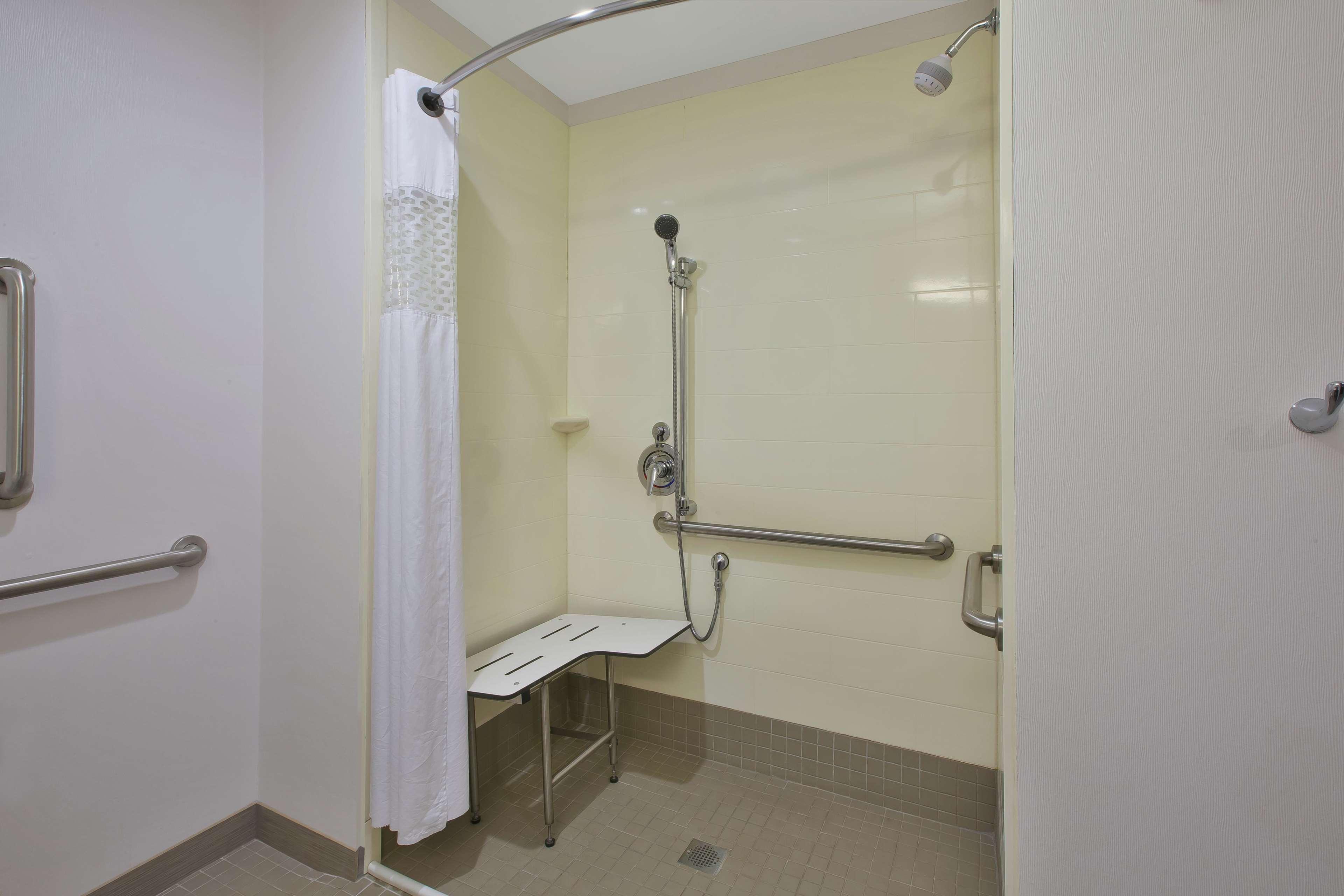 Hampton Inn By Hilton Detroit Dearborn, Mi Exterior photo