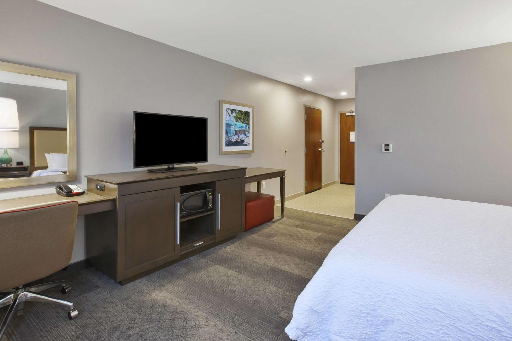 Hampton Inn By Hilton Detroit Dearborn, Mi Exterior photo